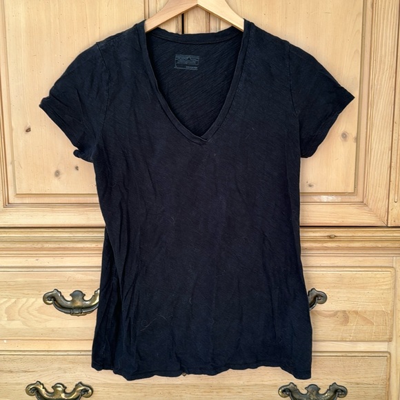 patagonia Tops - Patagonia Shirt Sleeve V-Neck Black Shirt - Large